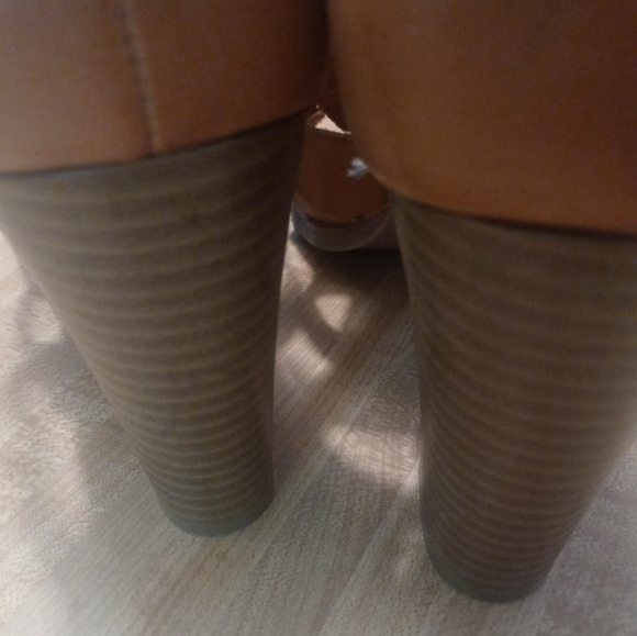 Report Tan Strappy Heels - Picture 6 of 11